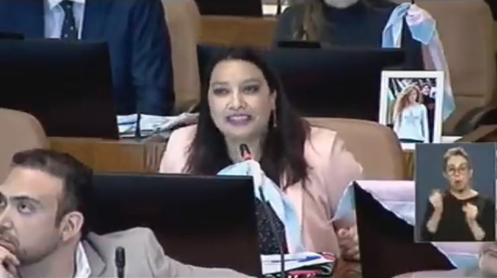 Diputada de RD cita a Jorge González para responderle a los parlamentarios que se opusieron a la Ley de Identidad de Género
