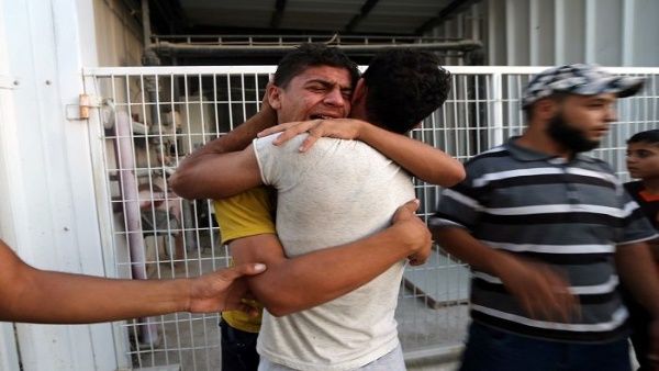 VIDEO| Registro muestra el momento en que un joven palestino es baleado por el ejército de Israel en Gaza