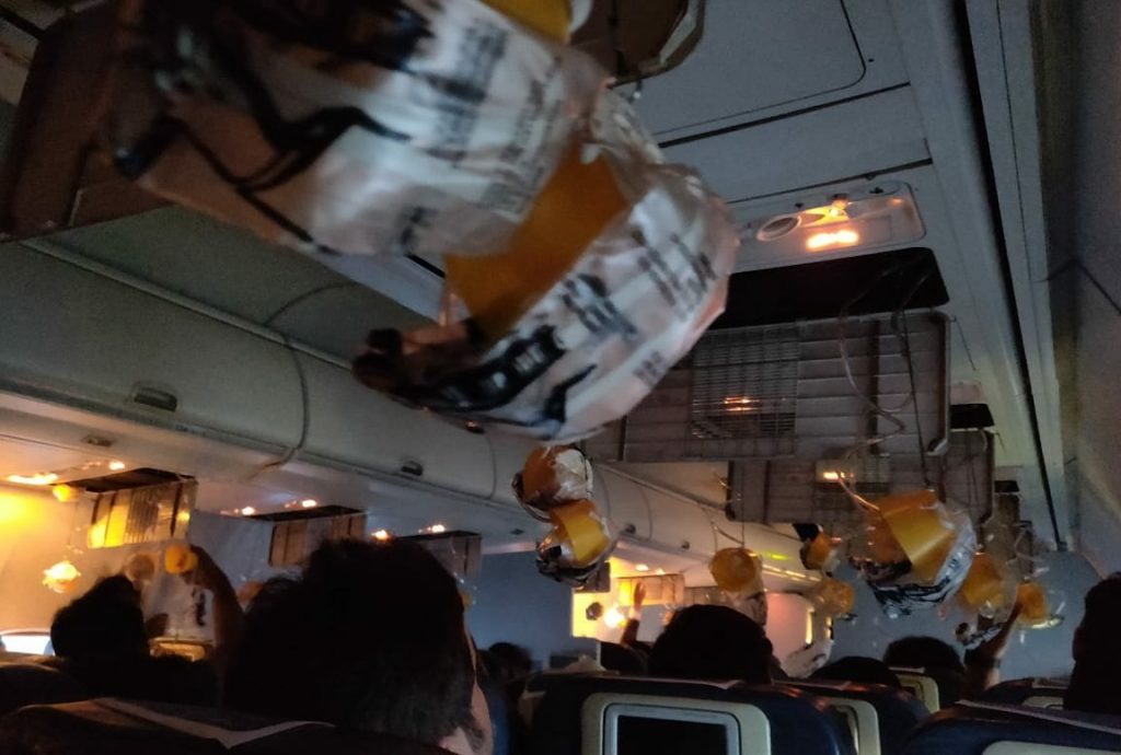 Más de 30 pasajeros de un vuelo de Jet Airways sufrieron hemorragias y dolores de cabeza tras error de pilotos a bordo