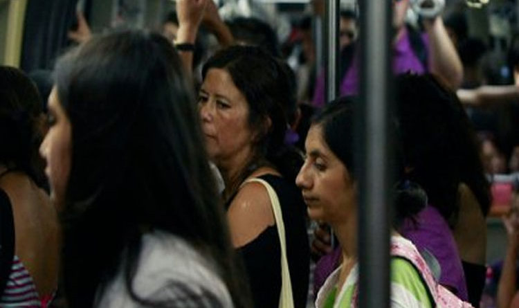 Acoso sexual en el transporte público: Proponen destinar vagones de metro exclusivos para mujeres en hora punta
