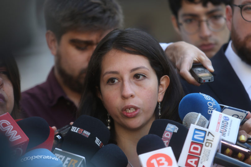 Diputada Yeomans acusa «veto político» tras ser removida como fiscal en investigación contra Pedro Velásquez