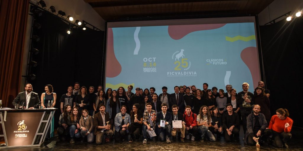 «Los sueños del castillo» gana el premio al mejor largometraje chileno del FICValdivia con historias de jóvenes del Sename