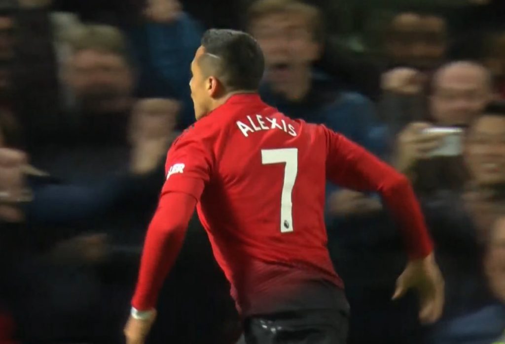 VIDEO| El golazo con que Alexis Sánchez le dio la victoria al Manchester United en el último minuto ante el Newcastle
