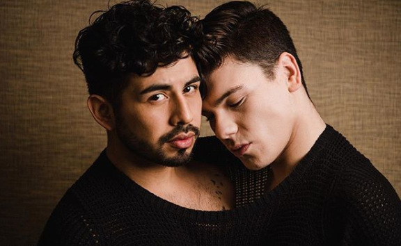 La responsabilidad de Andrei Hadler y Hernán Arcil, la primera pareja gay de «Rojo»: «Fue muy importante poder salir a la luz»