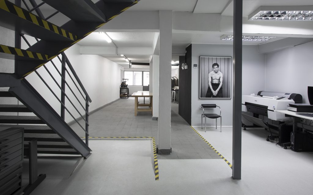 Sala de Máquinas: El nuevo espacio para la fotografía y el arte en Bellavista