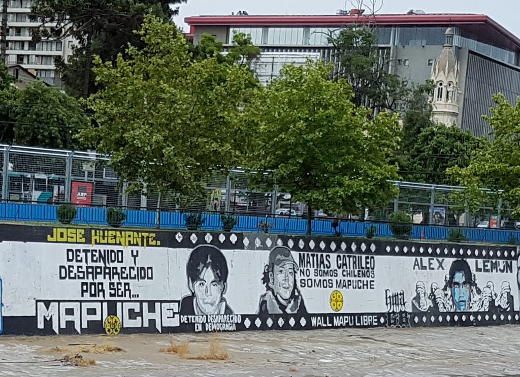 Sentencias sin cárcel e investigaciones vacías: Los mapuche muertos que Chile olvidó