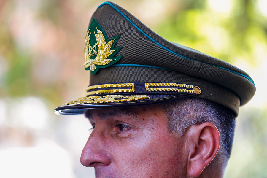 Otros cinco generales pasan a retiro y una mujer se suma: Mario Rozas presentó al nuevo Alto Mando de Carabineros