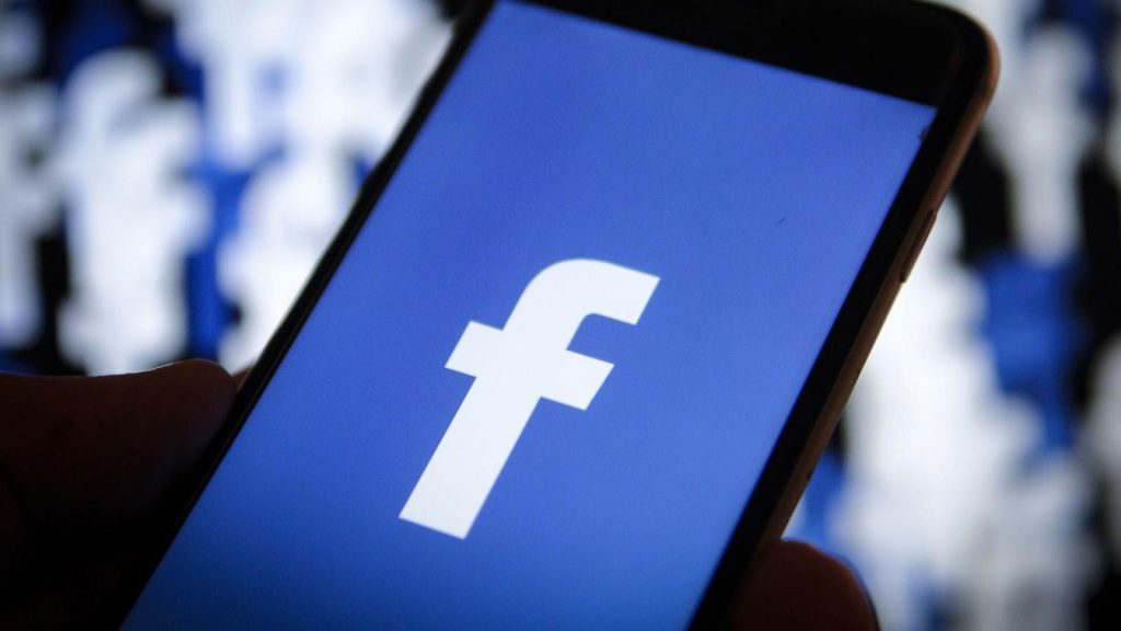 Facebook desmiente versión de intervención extranjera y alista sus defensas para el proceso Constituyente