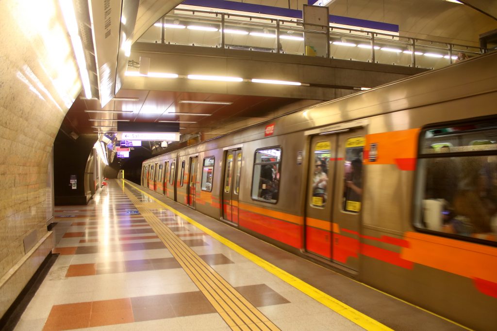 Metro rechazó cuenta de Instagram que incitaba al acoso sexual en los vagones