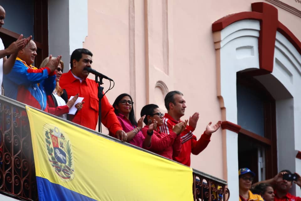 Facebook niega haber cancelado verificación del Instagram de Nicolás Maduro