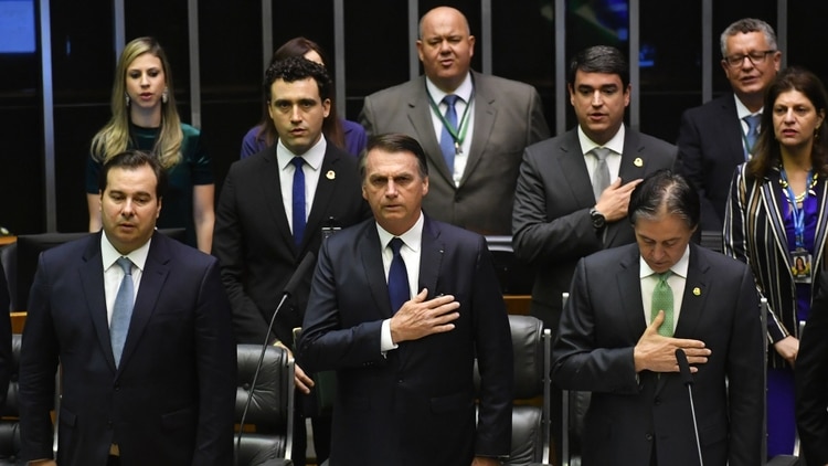 Tratados como basura: Los relatos de periodistas brasileños en el cambio de mando de Bolsonaro