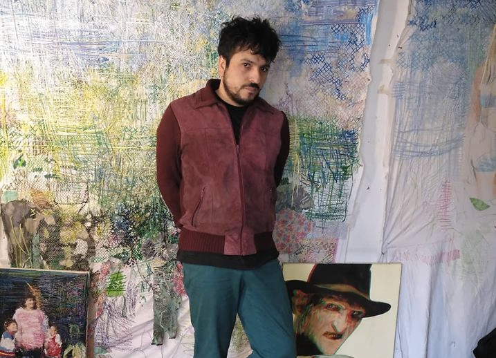 Víctor Espinoza, artista visual: “Me han dicho que el bordado es arte de viejas”
