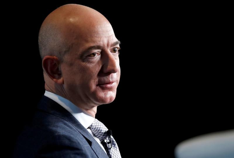 Jeff Bezos acusa de extorsión a medio que lo amenazó con publicar fotos íntimas