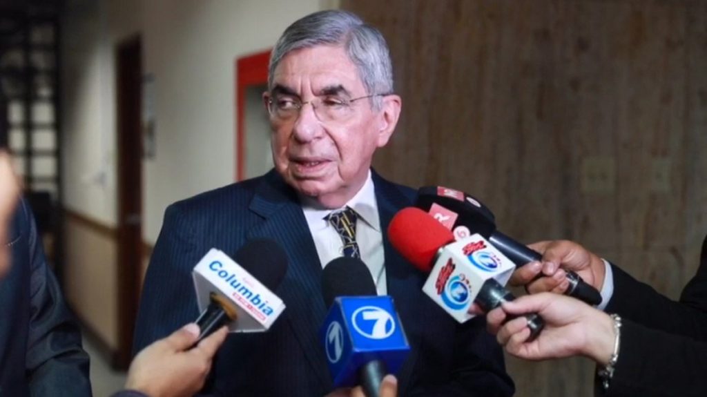 Tres mujeres denuncian por abuso sexual al ex presidente de Costa Rica Óscar Arias