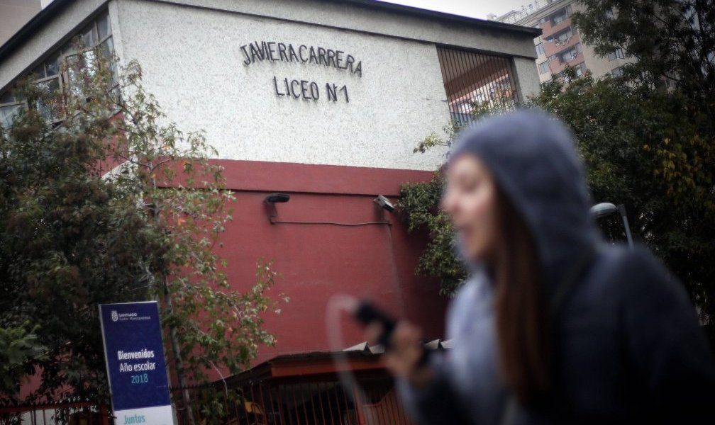 Estudiante trans solicita matrícula en Liceo 1 de Santiago: «Si no te sientes cómode en tu ambiente escolar, busca otro»