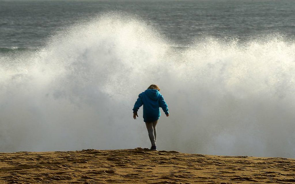 Aumentan considerablemente las denuncias por restricción de acceso a playas tras polémica de presidente de Gasco