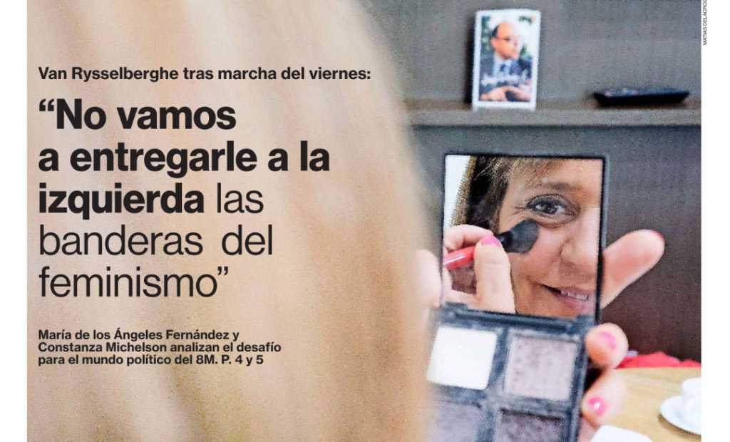 REDES| Critican portada de La Segunda con Van Rysselberghe hablando de feminismo y Jaime Guzmán de fondo