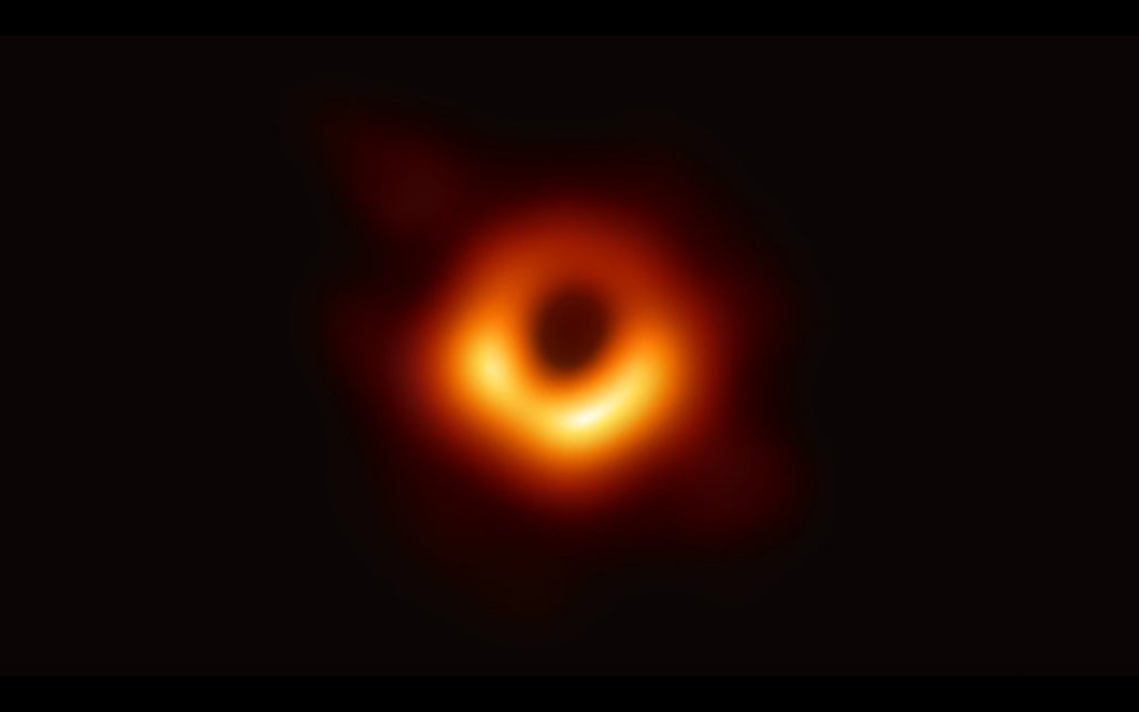 Equipo que consiguió primera foto de un agujero negro fue liderado por una mujer