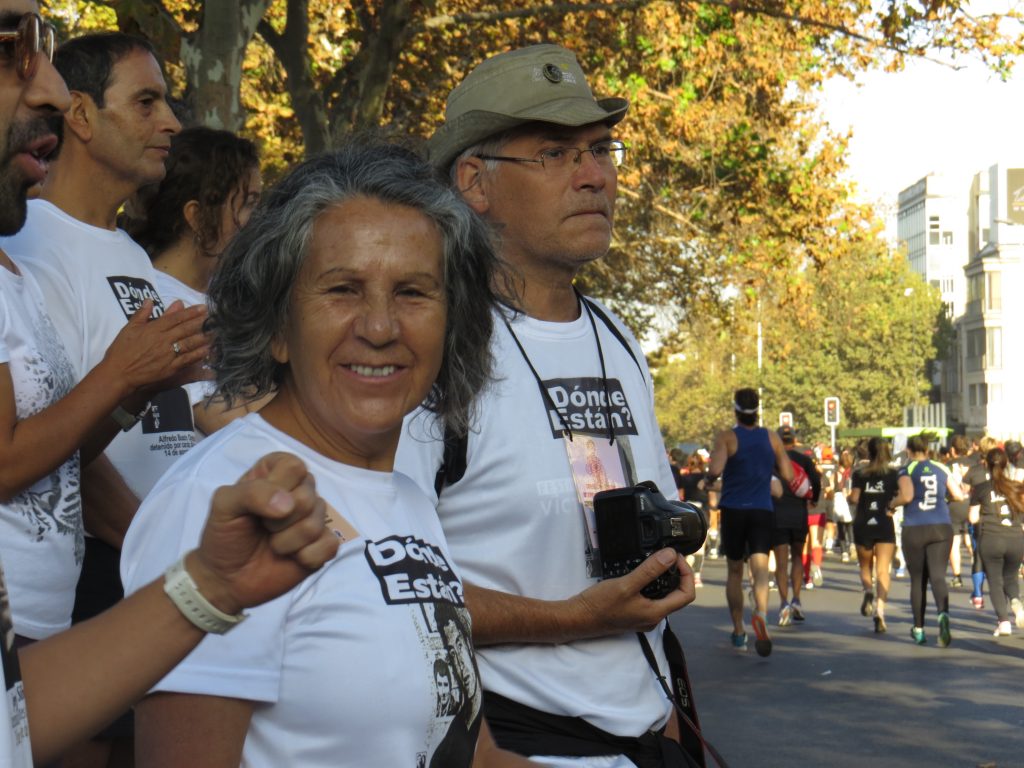 FOTOS| Más de 700 personas homenajearon a las y los detenidos desaparecidos en la Maratón de Santiago