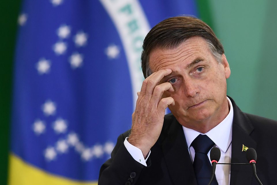 Desaprobación de Bolsonaro se duplica en medio de incendios en la Amazonía