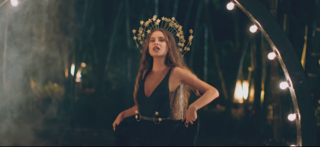 VIDEO | «Soy la que perdió en un programa de cantantes»: Revisa «Aquí Estoy», el nuevo single de Cami