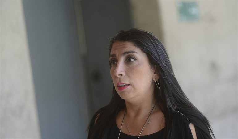Querella de Karla Rubilar contra presidente del Centro de Alumnos del IN: Juez la declara inadmisible y denuncia exposición pública del menor