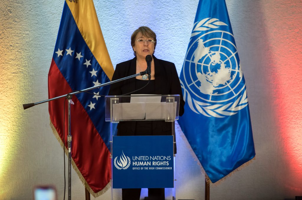 Bachelet advierte que más sanciones podrían aumentar la pobreza en Venezuela