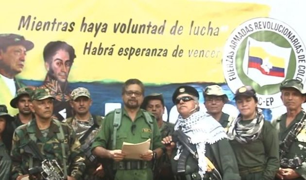Ex líder disidente de las FARC anuncia que retomarán la lucha armada y acusa traición a los acuerdos de paz en Colombia
