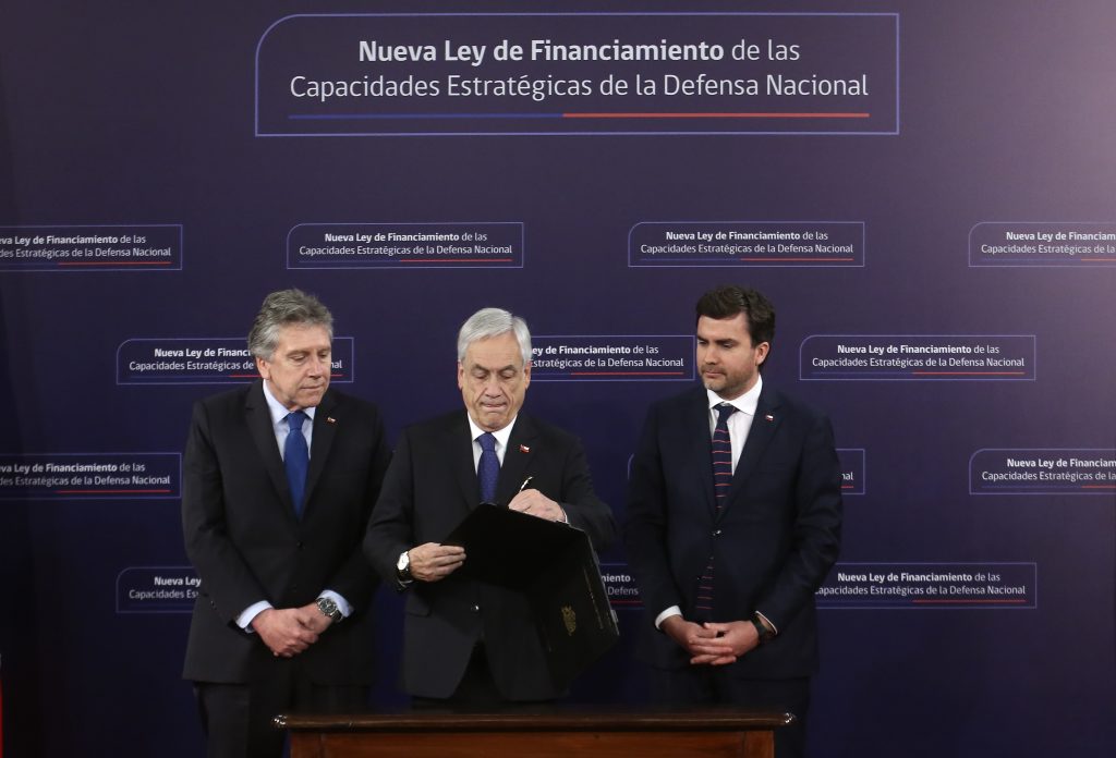 Piñera deroga Ley Reservada del Cobre y crea nuevo mecanismo de financiamiento de las Fuerzas Armadas