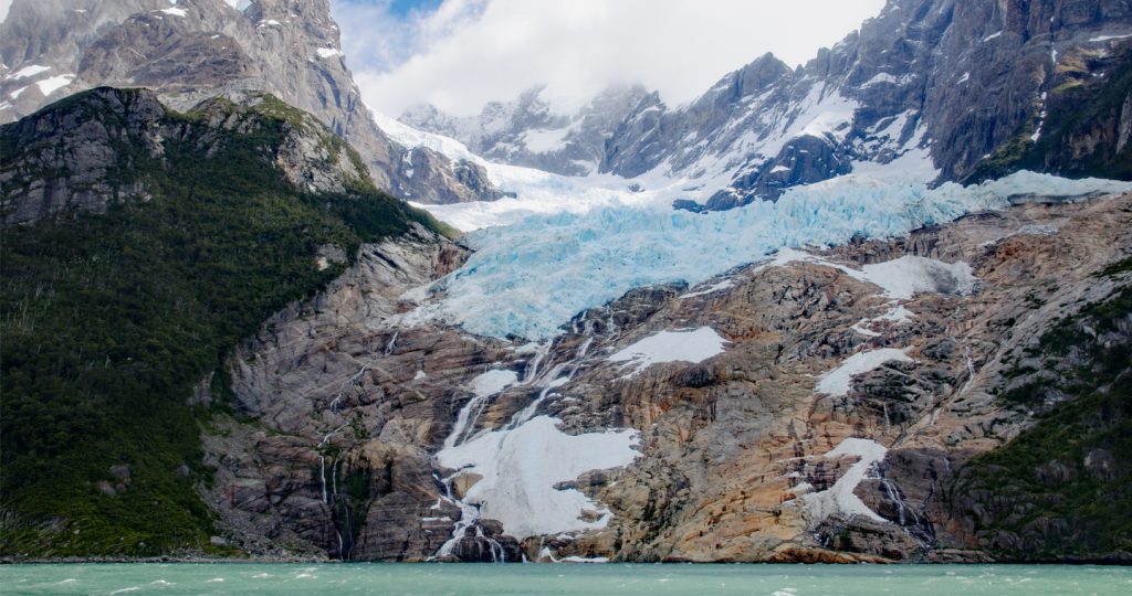 Chile País Glaciar: Comunidades presentan bases para la protección de glaciares