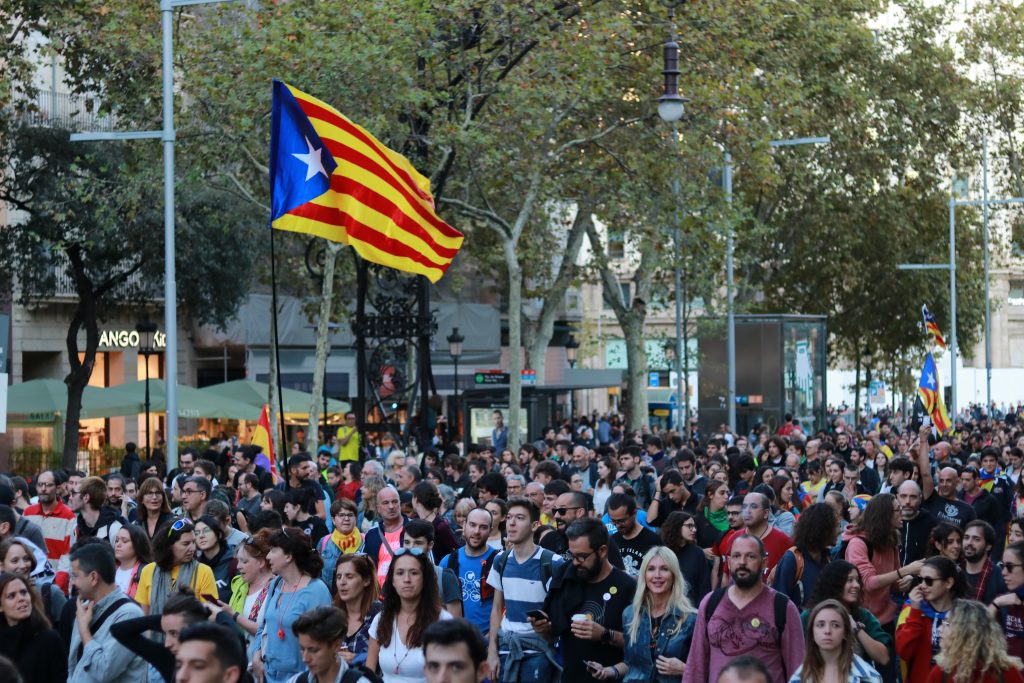 FOTOS | Barcelona en llamas: El pulso de la segunda jornada de protestas