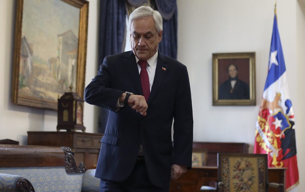 Encuesta indica que un 56% de los chilenos cree que la renuncia de Piñera podría resolver la crisis