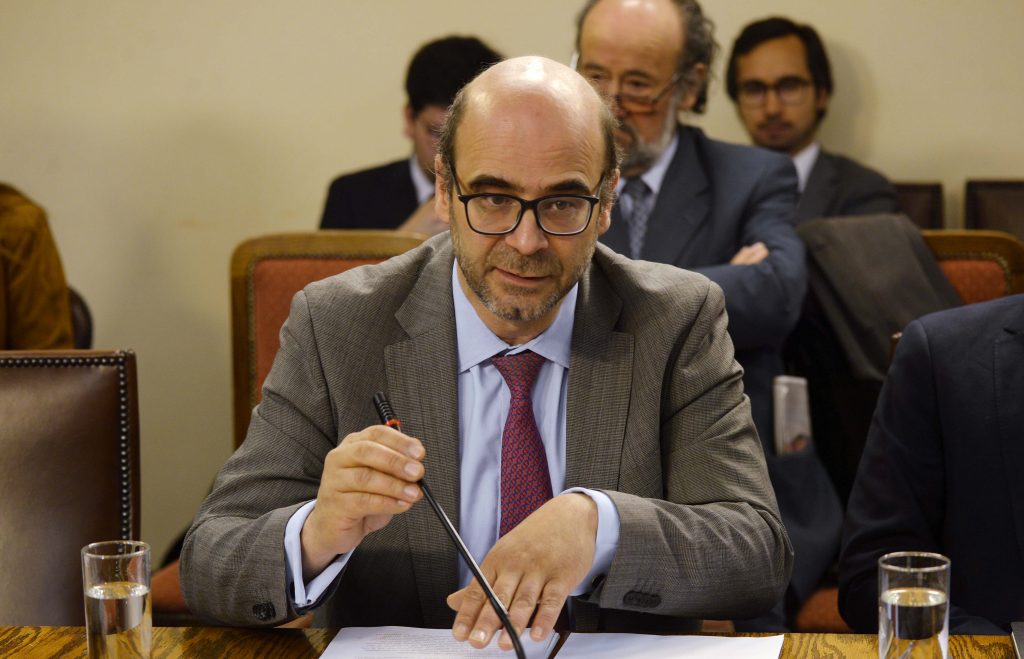 Fernando Atria y su renuncia al PS: «Está al servicio de la agenda de quienes lo conducen»