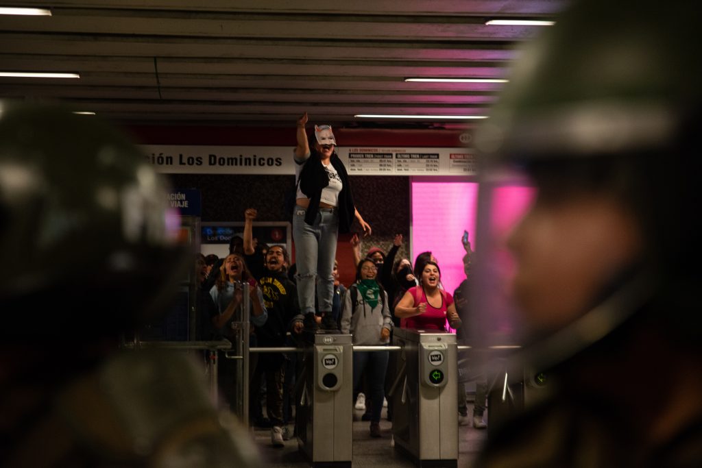 FOTOS| Desobediencia civil: Las postales de la evasión masiva en el Metro