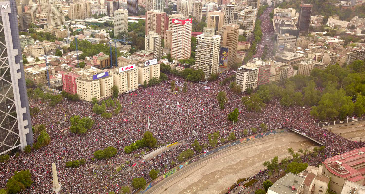 Los históricos registros que dejó «La Marcha Más Grande de Chile»