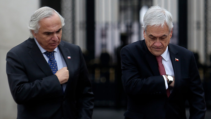 Impeachment contra Piñera y acusación constitucional contra Chadwick: Los mecanismos que estudia la oposición para enfrentar la crisis