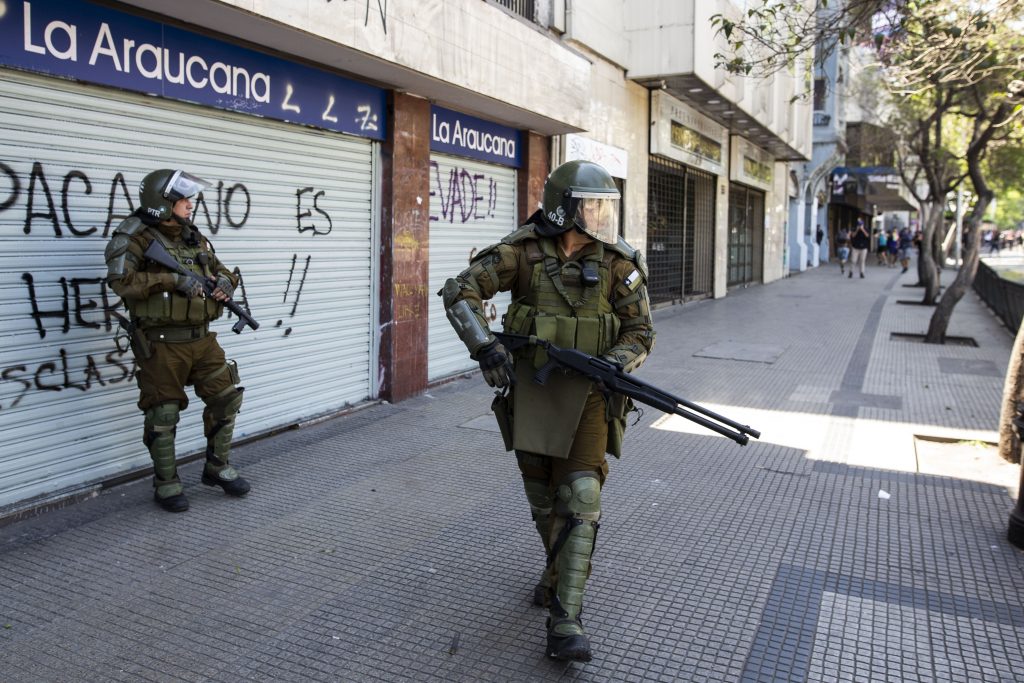 Chipe libre: Gobierno dice no tener control alguno sobre armamento ni actuaciones de Carabineros