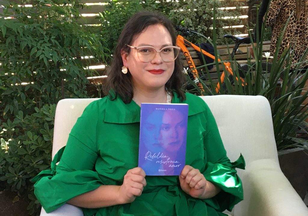 Daniela Vega lanza libro en medio del estallido social: «Seguimos viendo violencia por parte del Estado»