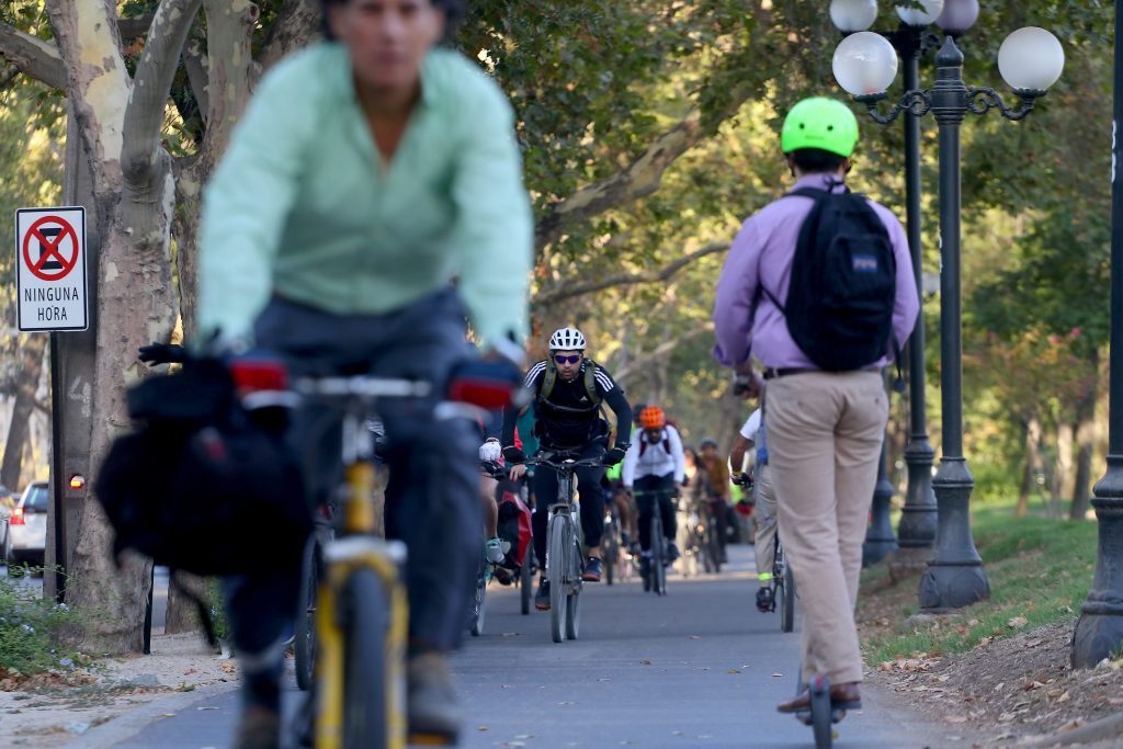 Fuerte aumento en uso de bicicletas evidencia falta de infraestructura integral de movilidad urbana
