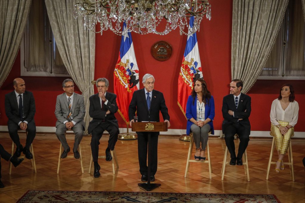 Piñera apuesta al empate en el Día Internacional de los DD.HH y evita convocar a una Comisión de Verdad y Justicia