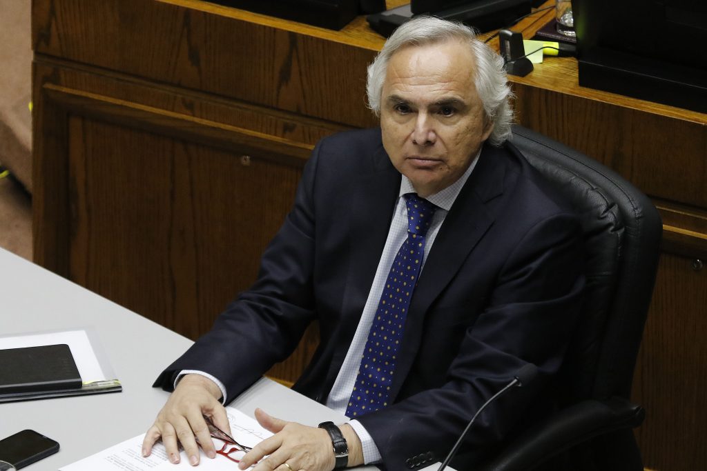 Senado revisa Acusación Constitucional contra el ex ministro del Interior, Andrés Chadwick