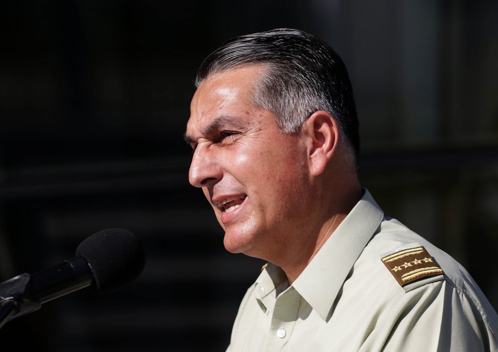General Mario Rozas confirma «responsabilidad de carabineros» en denuncias de violaciones a los DD.HH.