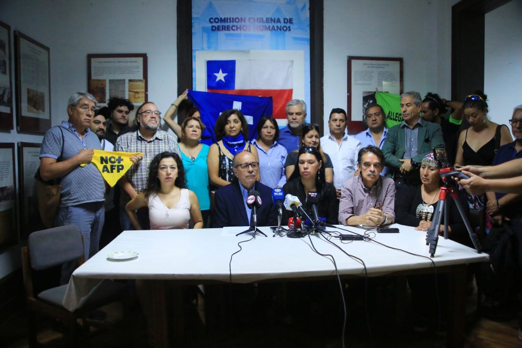 Comisión Chilena de Derechos Humanos y Unidad Social presentan querella en contra del intendente Guevara