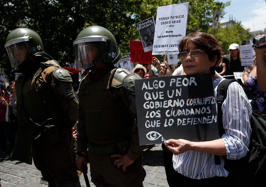 Chile en estado de Autoritarismo Democrático: incubando un segundo estallido social
