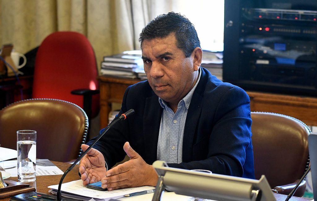 Se desestiman denuncias por acoso sexual contra diputado Pedro Velásquez por falta de pruebas