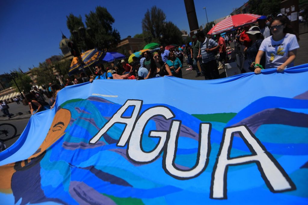 En medio de la crisis hídrica: Senado rechaza proyecto que consagra el agua como bien de uso público en la Constitución