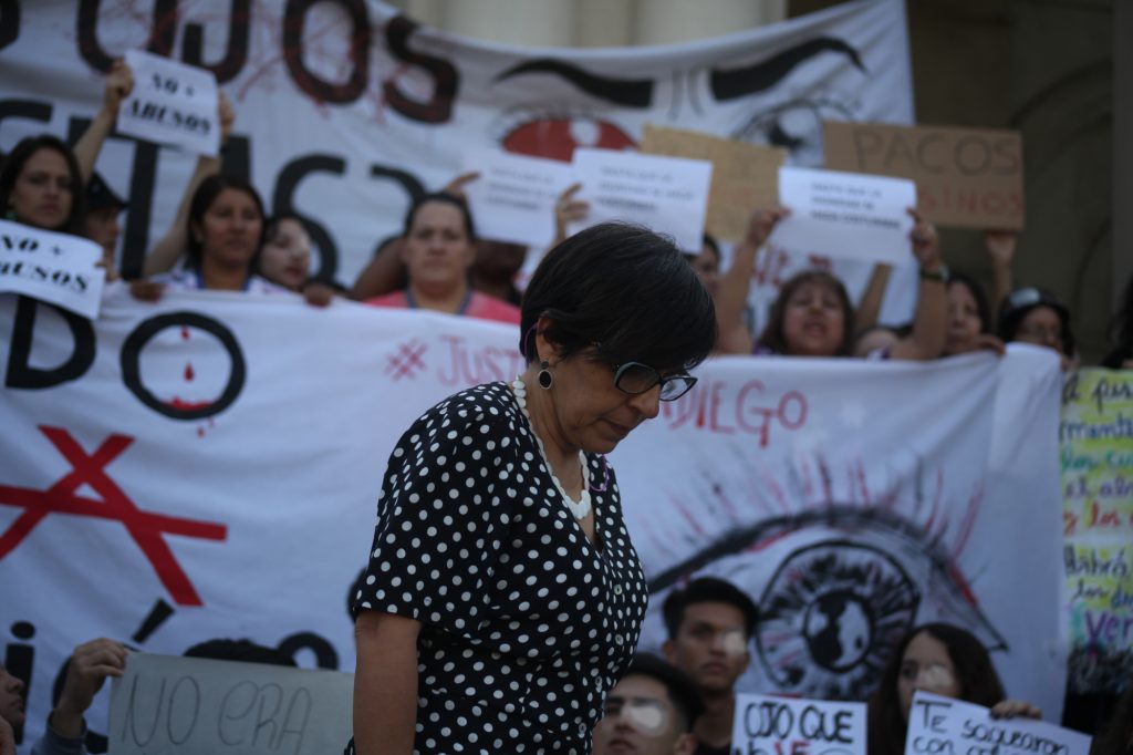 Madre de Diego Lastra emplaza a Piñera a terminar con la represión: «Cambie el sistema de los carabineros»