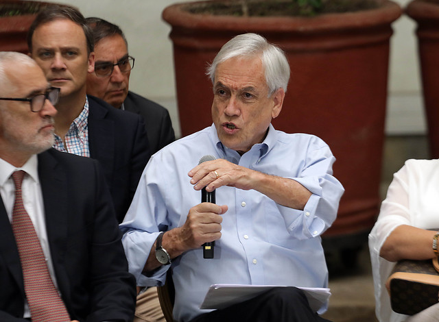Piñera presenta proyecto «Mejor Fonasa» y promete un máximo para tiempos de espera y reducción del precio de los medicamentos