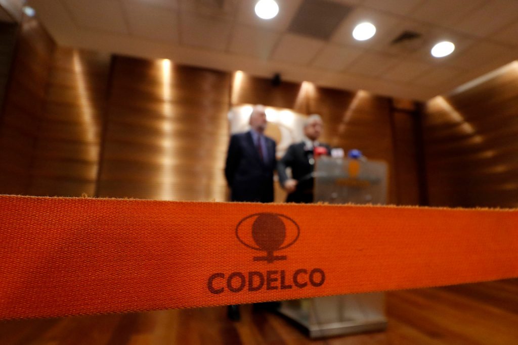 Codelco presenta querella por estafa en contrato de seguros de vida: Suma superaría los US$20 millones