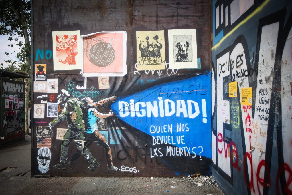 Memoria callejera: «Los muros de la ciudad se transformaron en medios de comunicación»